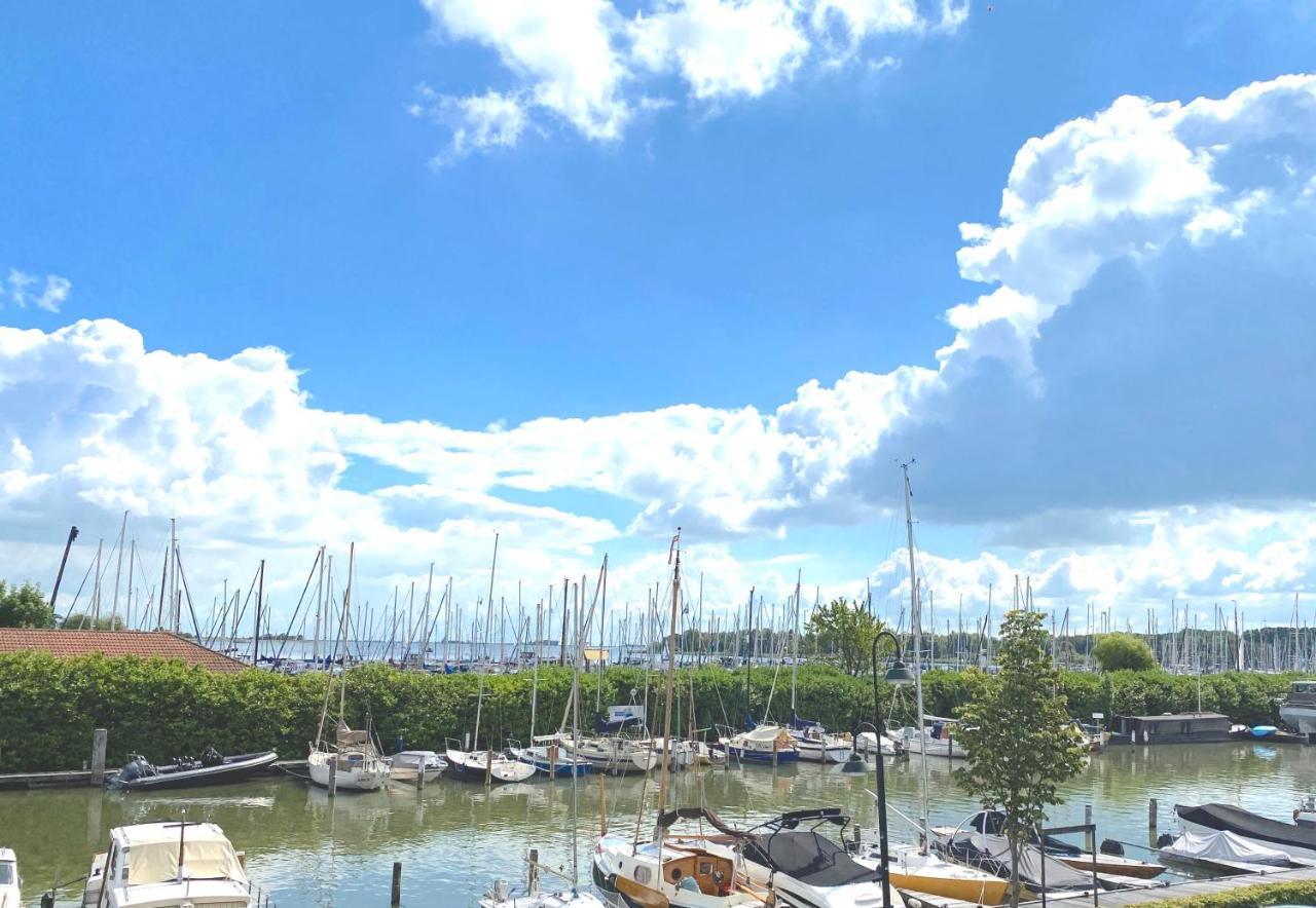 Who'S Anton For You Or Two, Monnickendam Near Amsterdam Exterior photo